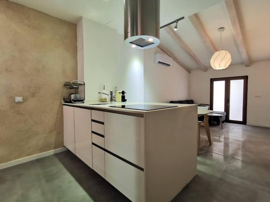 New! Renovated House With Terrace In Cambrils Villa Exteriör bild